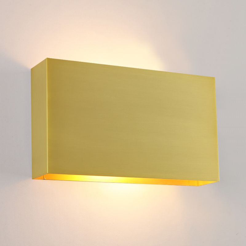 Moderne wandlamp messing, Perry Moderne wandlamp messing, Perry