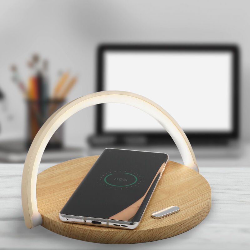 Houten tafellamp Erhan, kunststof, 2w, 3000K LED, met oplaadfunctie voor telefoon Houten tafellamp Erhan, kunststof, 2w, 3000K LED, met oplaadfunctie voor telefoon