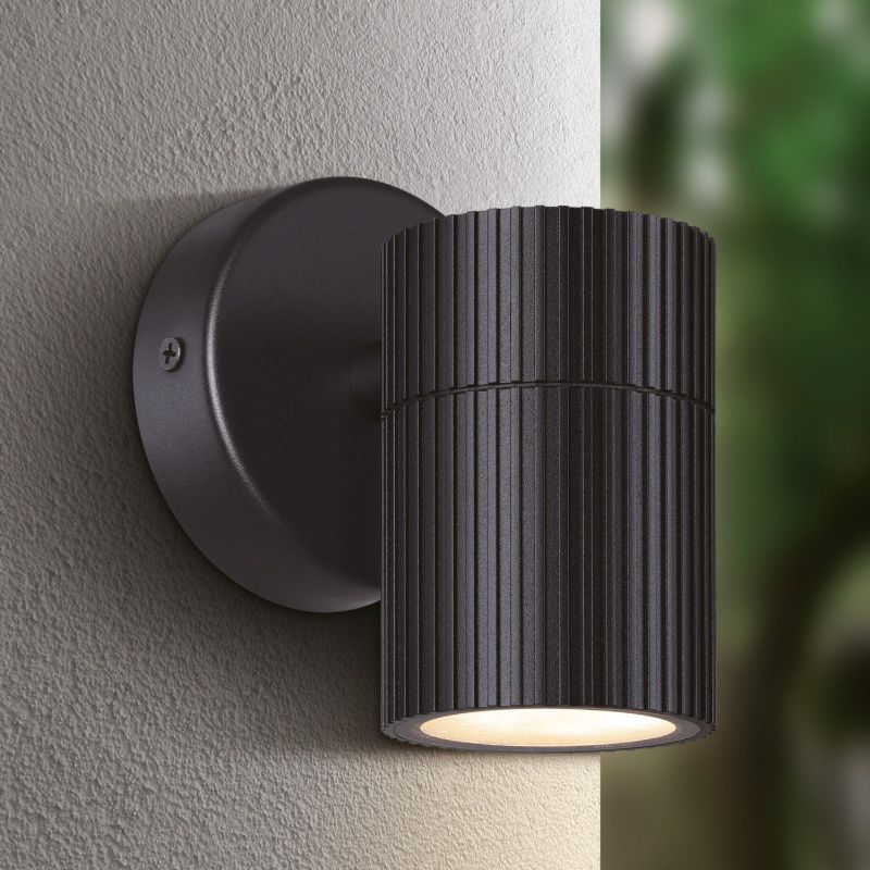 Zwarte moderne buitenlamp kunststof, Touria, IP44