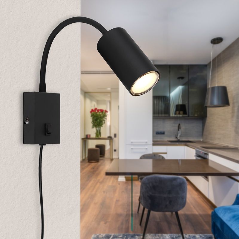Zwarte design stopcontact wandlamp metaal, Roelof, met schakelaar
