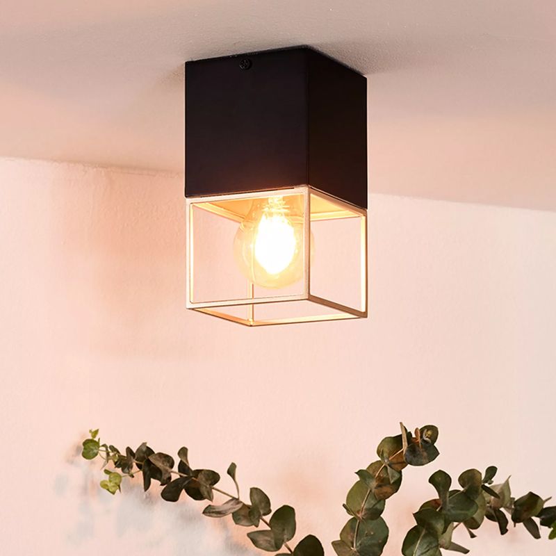 Zwarte plafonniere Rixt, metaal Zwarte plafonniere Rixt, metaal