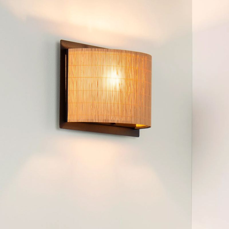 Bruine wandlamp Magius, rotan