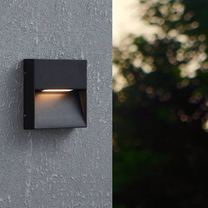 Zwarte moderne buitenlamp aluminium, Lamar, 4,8W, warm tot koud wit verstelbare LED, IP65