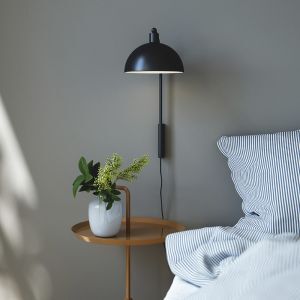 Zwarte wandlamp aluminium, Ellen, met schakelaar