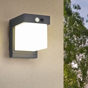Zwarte buiten wandlamp op zonne-energie modern, Kadija, 5,5W, 4000K LED, IP44