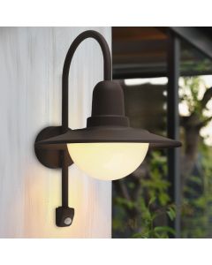 Klassieke buiten wandlamp met bewegingssensor roestkleurig, Rolin, IP54