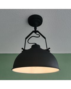Zwarte, industriële plafonnière Fellen