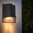 Moderne buiten wandlamp met bewegingssensor zwart, Luana, IP43