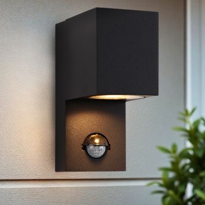 Moderne buiten wandlamp met bewegingssensor zwart, Corella, IP54