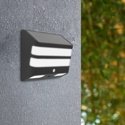 Zwarte buiten wandlamp op zonne-energie kunststof, Hisham, 6,5W, 4000K LED, IP65