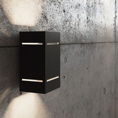 Zwarte up down wandlamp Janien, aluminium