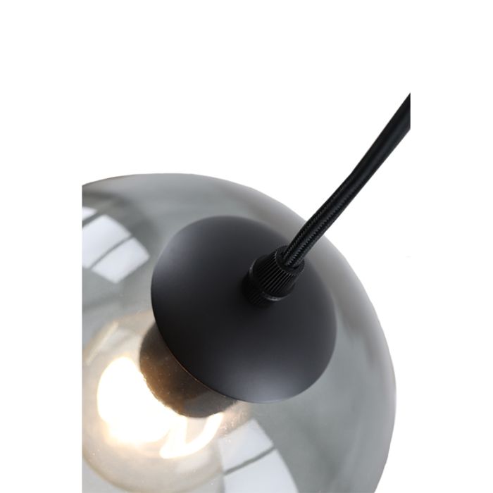 Ronde design hanglamp Lazaro met 3 rookglas kappen