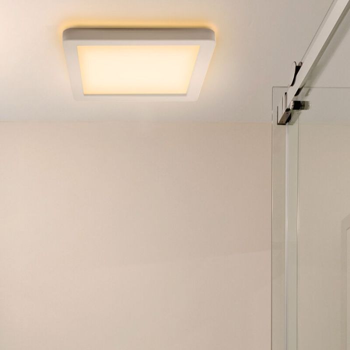 Witte badkamer plafondlamp Shivani, vierkant, IP44, 15W, 3000K LED