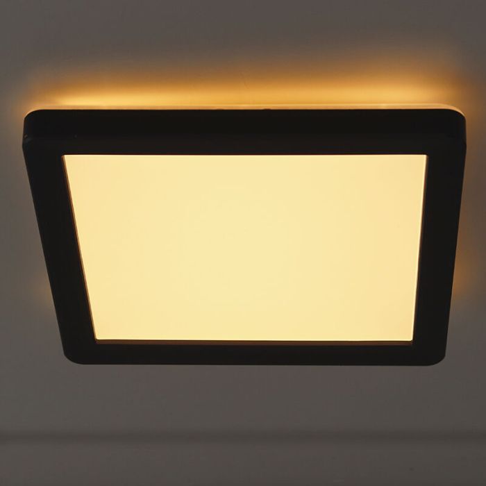 Zwarte badkamer plafondlamp Shivani, vierkant, IP44, 8W, 3000K LED