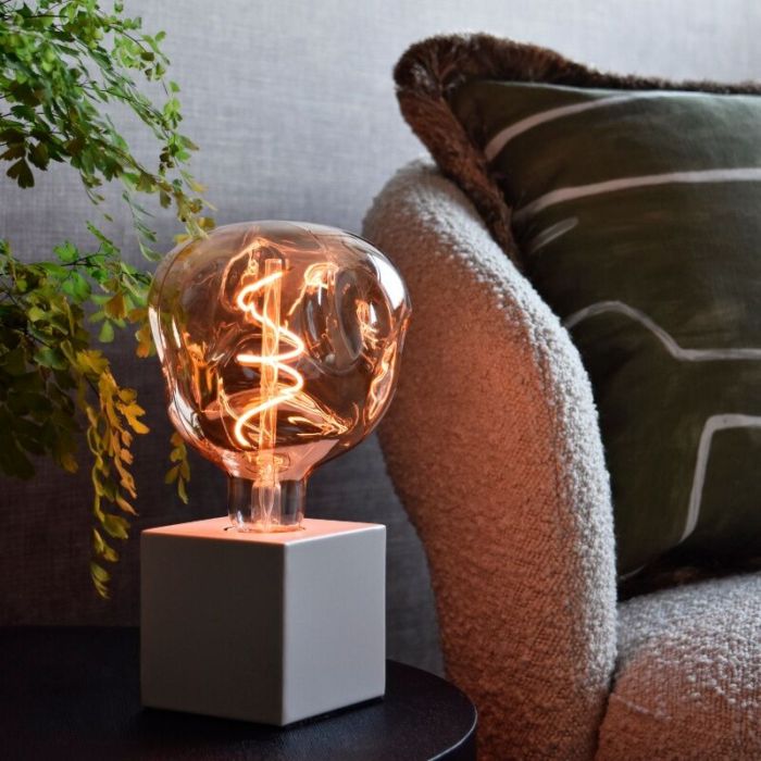 Dimbare Calex E27 LED filament lamp amber, 4W, 1800K