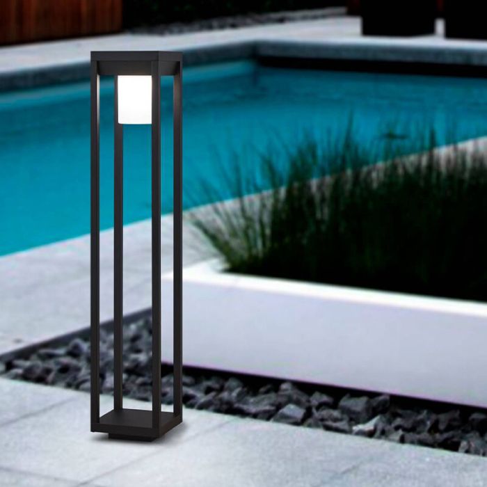 Zwarte moderne staande buitenlamp op zonne-energie aluminium, Kwame, 3,7W, 4000K LED, IP44