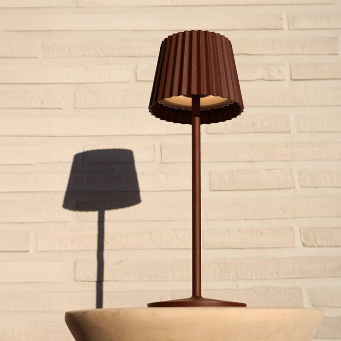 Roestkleurige buiten tafellamp landelijk, Justine, 2W, 2700K LED, IP54, met touchdimmer
