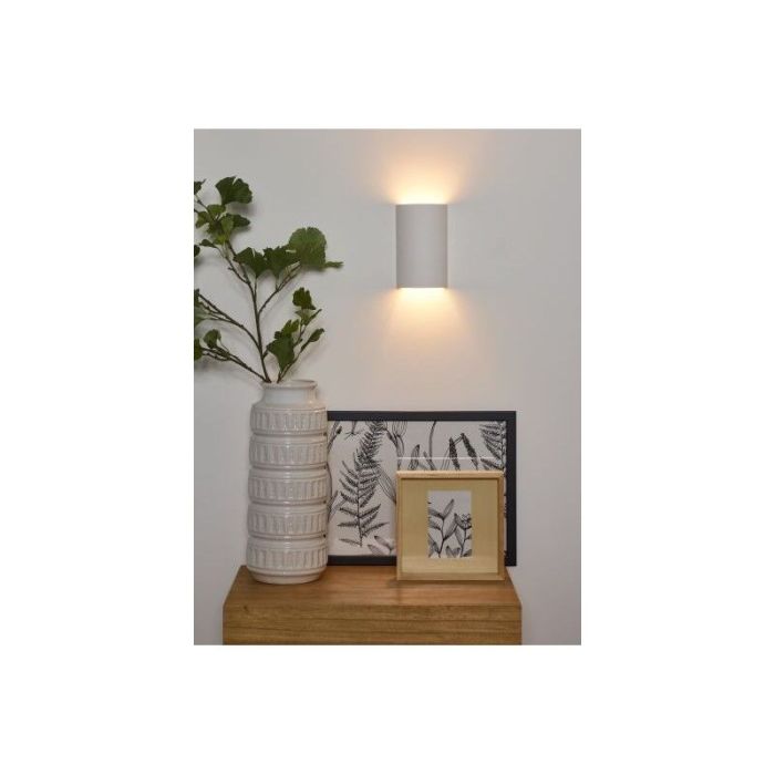 Strakke wandlamp Gipsy, halfrond