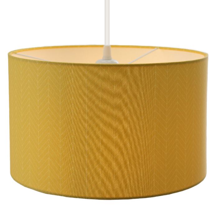 Okergele hanglamp met lijntjesmotief