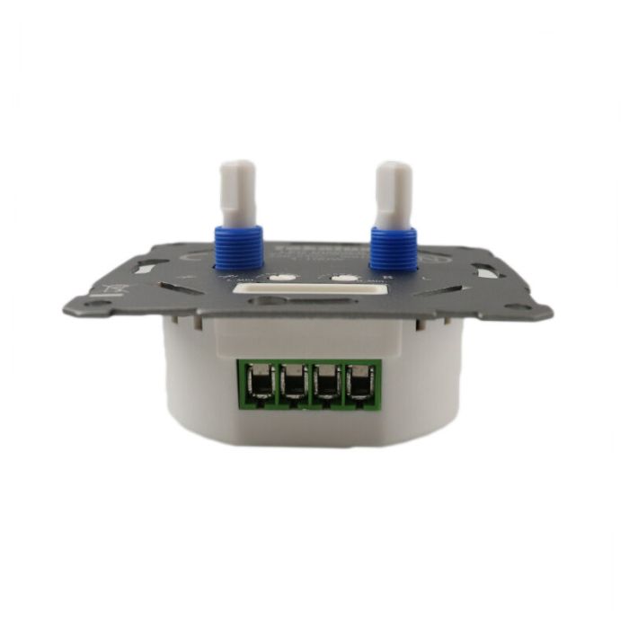 Duo dimmer, switch, met witte afdekraam en centraalplaat