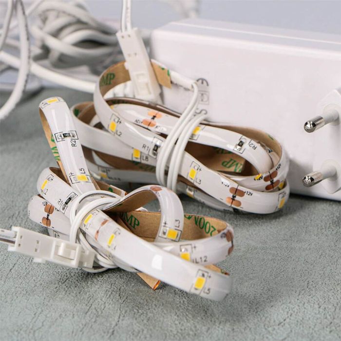 Dimbare trap LED strip set, 15 LED strips 2700K