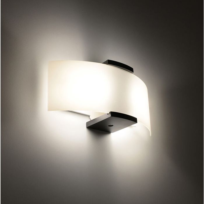 Witte wandlamp Marinus, hout
