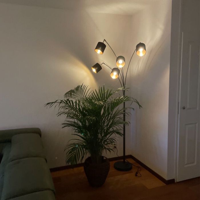 Zwarte vloerlamp modern, Koge, met schakelaar