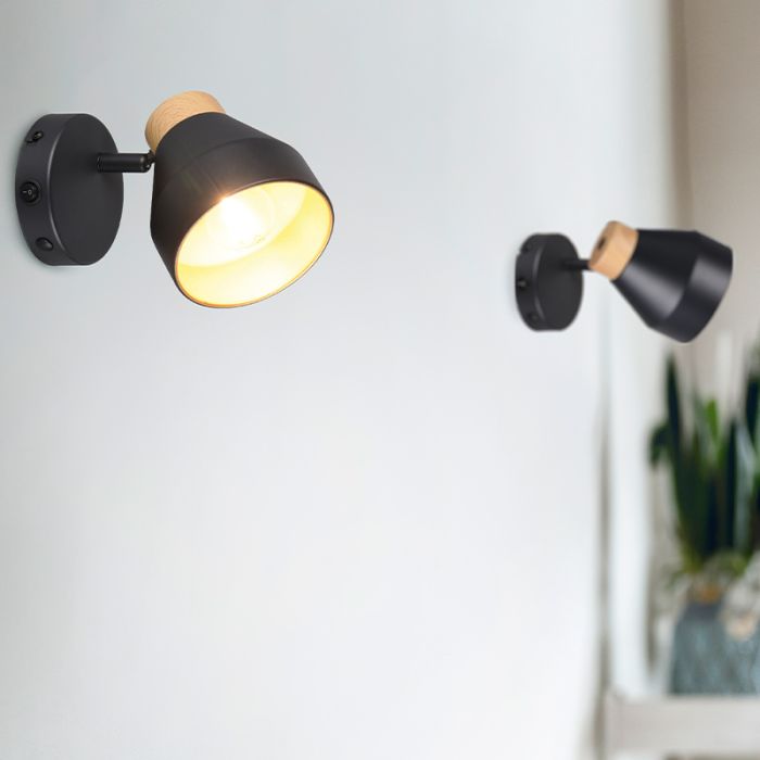 Zwarte wandspot modern, Riette, met schakelaar