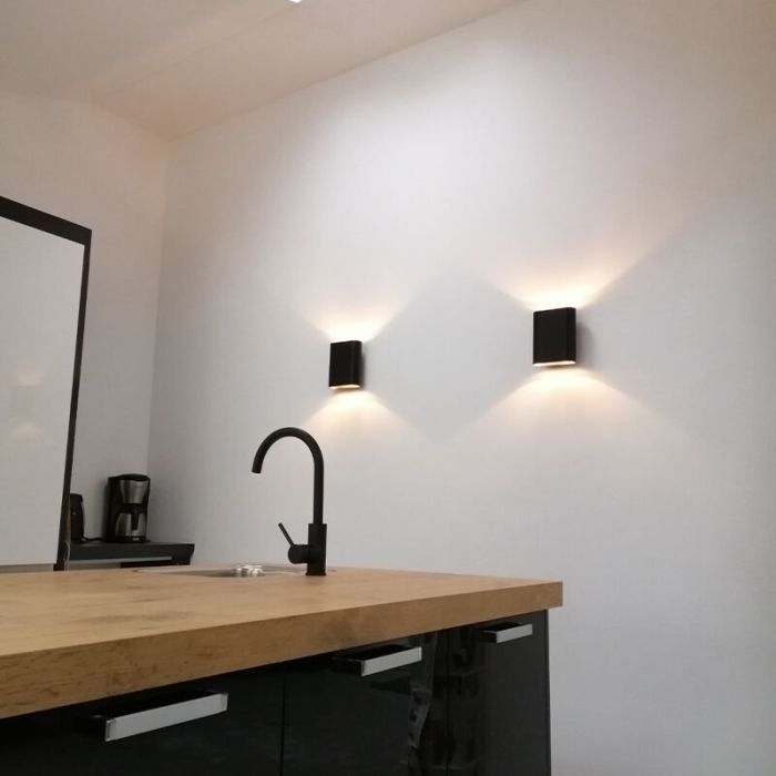 Zwarte wandlamp Rodigo - Modern